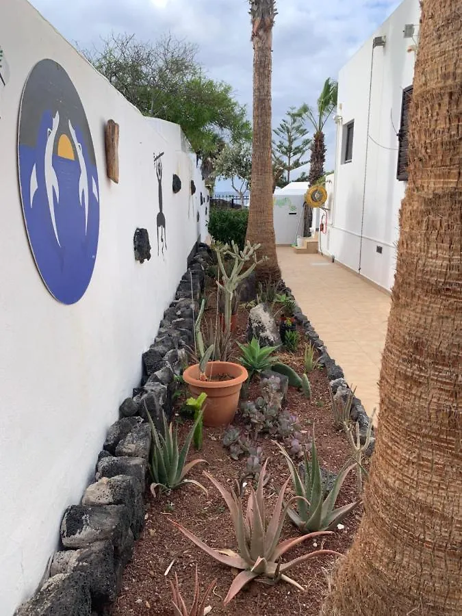 Artsy Casa Timanfaya, Playa Blanca Apartment